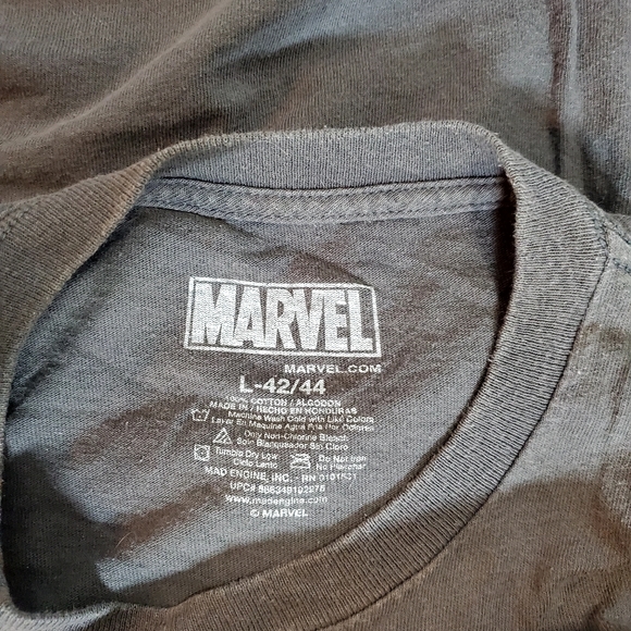Marvel Comics T-shirt - Picture 3 of 4
